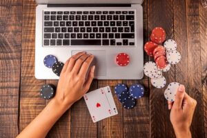 Wie Online-Casinos Gewinne von Spielern zurück klagen